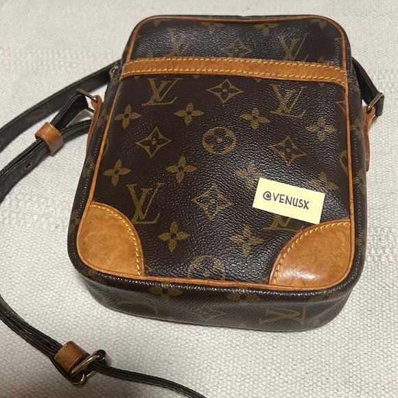 ✨AUTHENTIC✨ Louis Vuitton Vintage Monogram Danube Shoulder Crossbody Bag - Picture 17 of 17